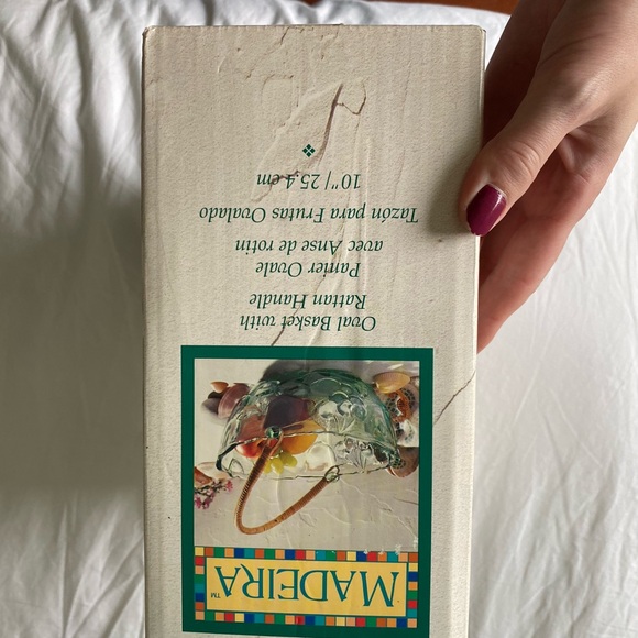 Green Glass Fruit Bowl with Rattan Handle - Picture 2 of 6